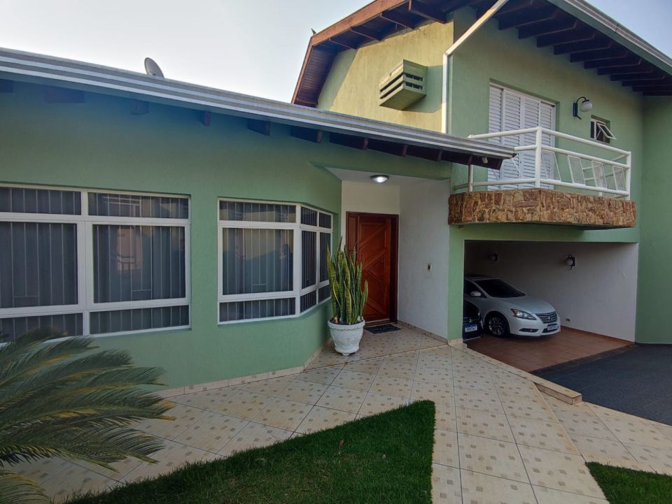 Sobrado à venda - Bairro Jardim Presidente