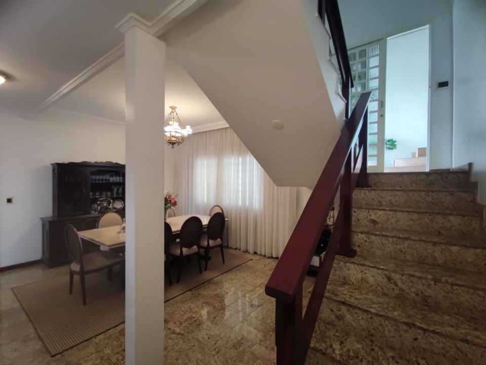 Sobrado à venda - Bairro Jardim Presidente