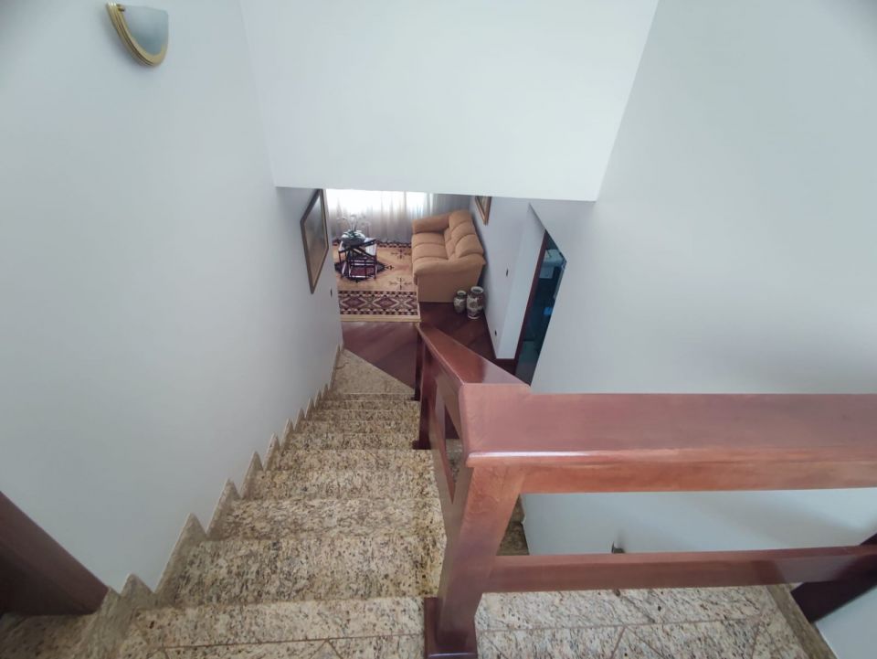 Sobrado à venda - Bairro Jardim Presidente