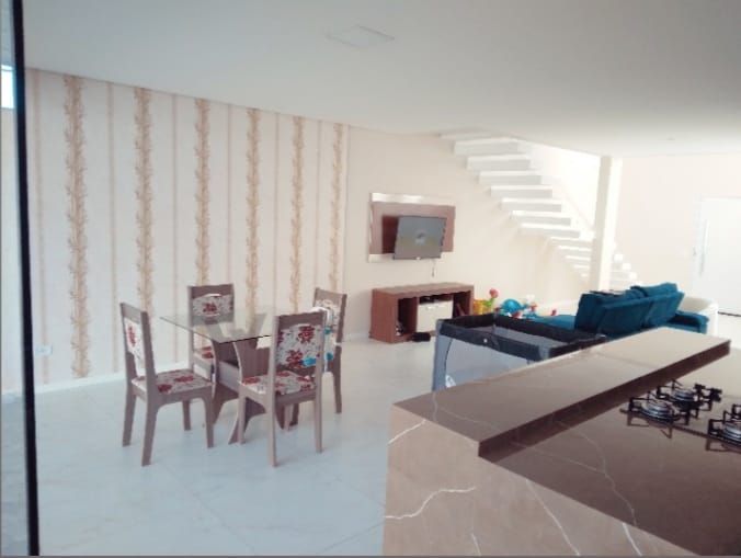 Sobrado com piscina à venda no Condomínio Bella Vitta com 208m², Londrina, PR