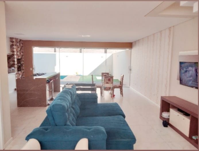 Sobrado com piscina à venda no Condomínio Bella Vitta com 208m², Londrina, PR