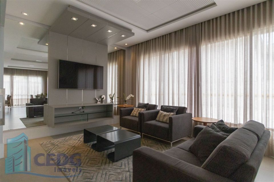 Apartamento com 4 dormitórios e três vagas no Água Verde com 151 metros