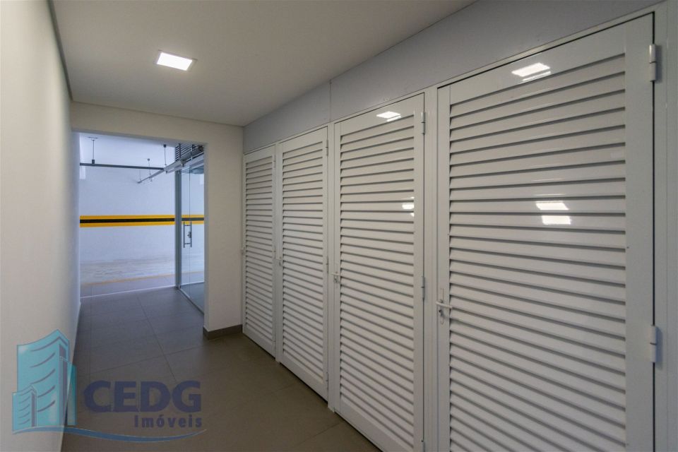 Apartamento com 4 dormitórios e três vagas no Água Verde com 151 metros