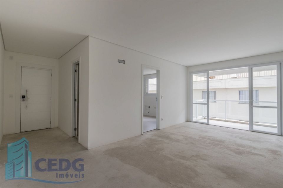 Apartamento com 4 dormitórios e três vagas no Água Verde com 151 metros