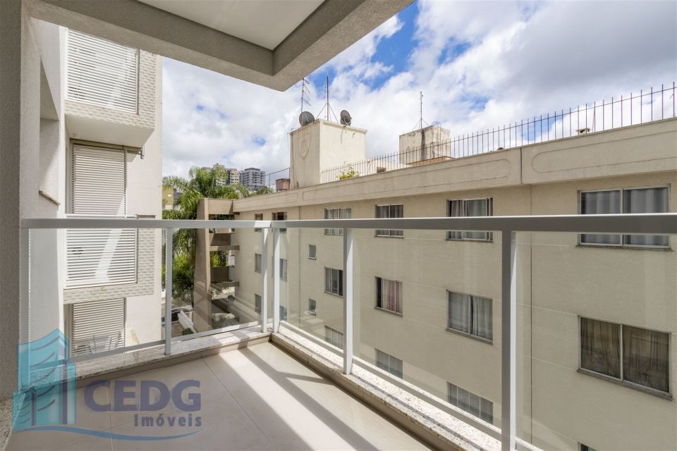 Apartamento com 4 dormitórios e três vagas no Água Verde com 151 metros
