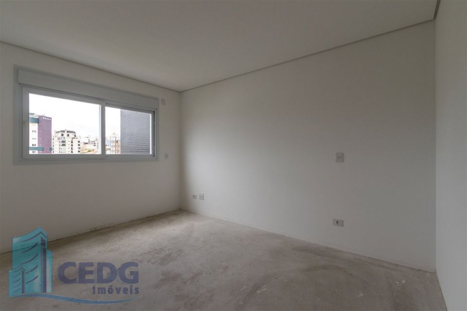 Apartamento com 4 dormitórios e três vagas no Água Verde com 151 metros