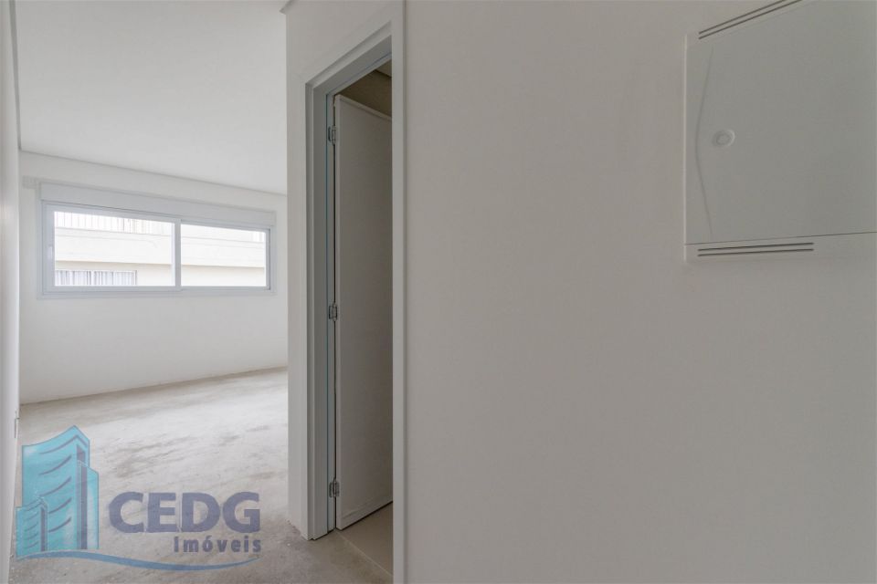 Apartamento com 4 dormitórios e três vagas no Água Verde com 151 metros