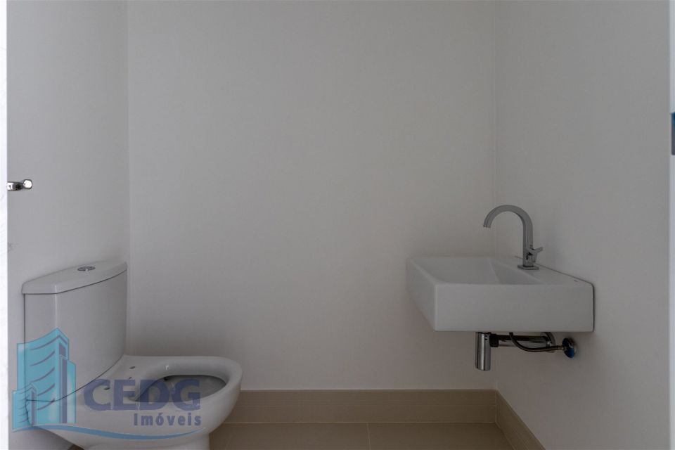 Apartamento com 4 dormitórios e três vagas no Água Verde com 151 metros