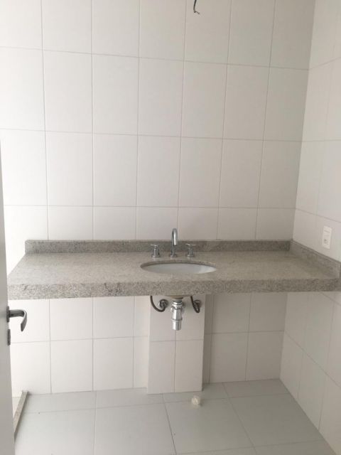 Oportunidade: apartamento  com 4 dormitórios   à venda no Ecoville