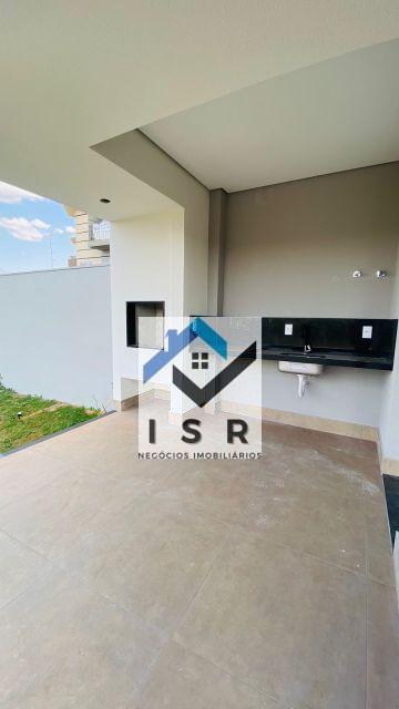 LINDISSIMO SOBRADO TRIPLEX