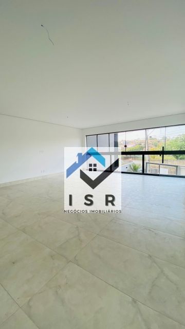 LINDISSIMO SOBRADO TRIPLEX