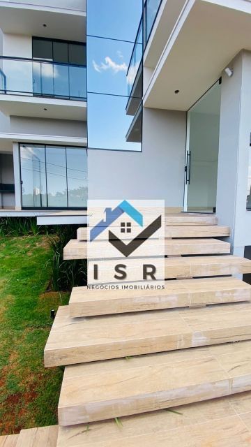 LINDISSIMO SOBRADO TRIPLEX
