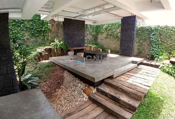 CASA A VENDA - PORTAL DE VERSALHES 1