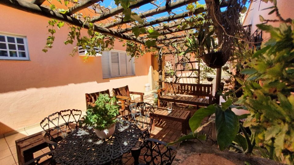 CASA  A VENDA -  JARDIM CARAVELLE