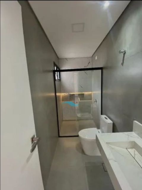 CASA A VENDA - CONDOMINIO ARANGUA
