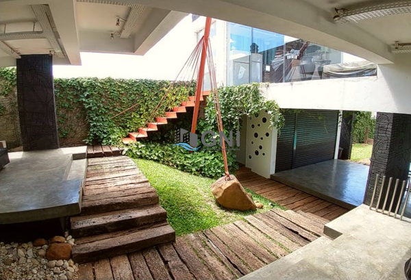 CASA A VENDA - PORTAL DE VERSALHES 1