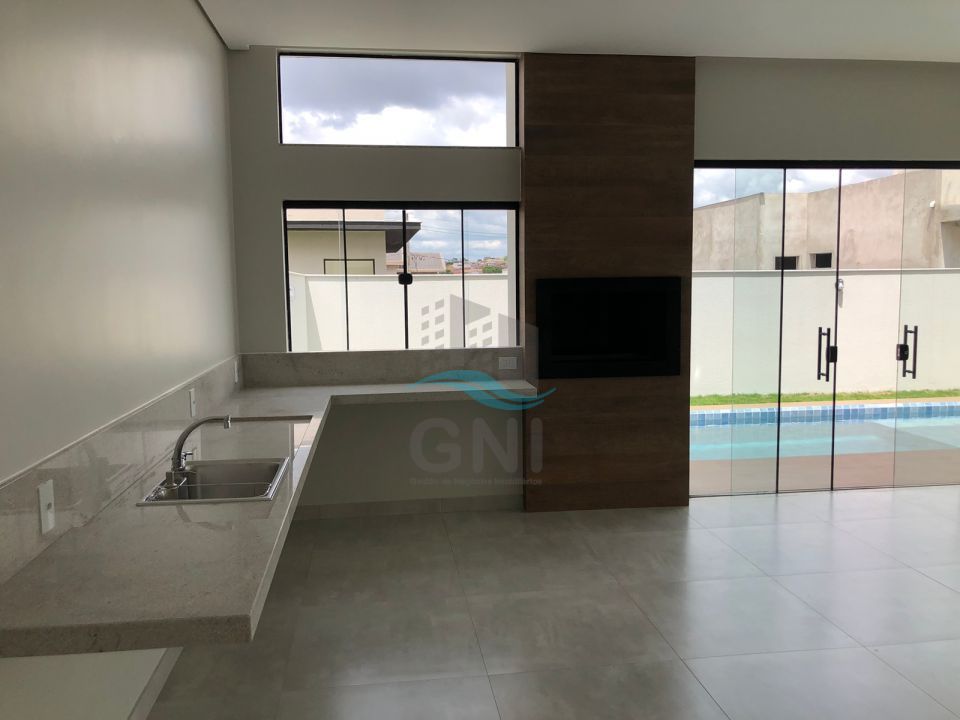 CASA A VENDA - CONDOMINIO PARQUE TAUA-TANGARA