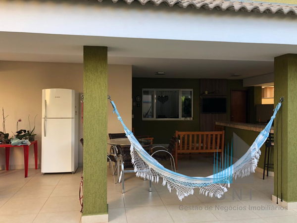 CASA A VENDA - CONDOMINIO GOLDEN PARK
