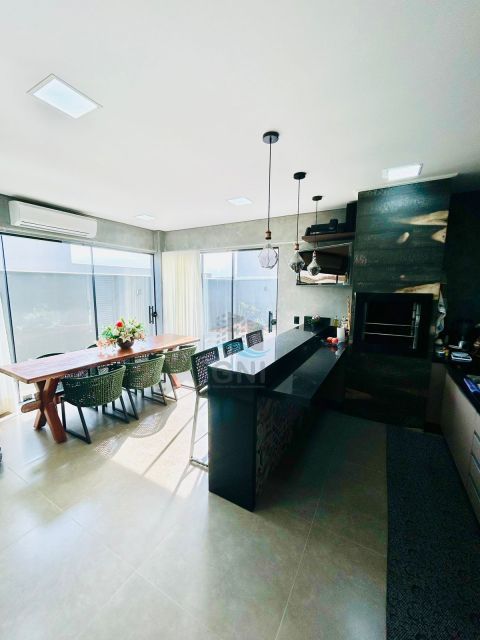 CASA A VENDA - ROYAL BOULEVARD IBIPORA