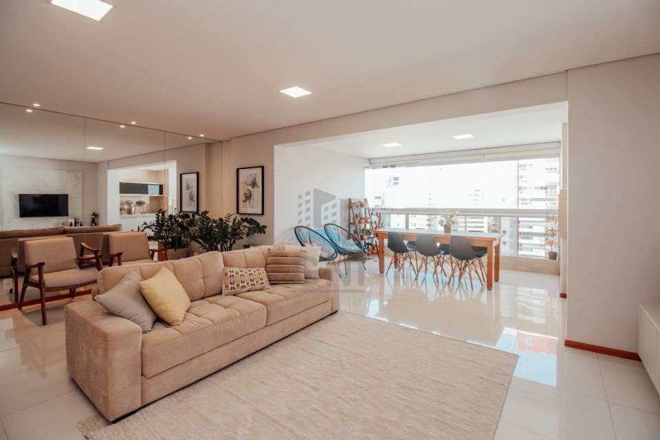 APARTAMENTO À VENDA  - EDIFICIO FERNANDO PESSOA