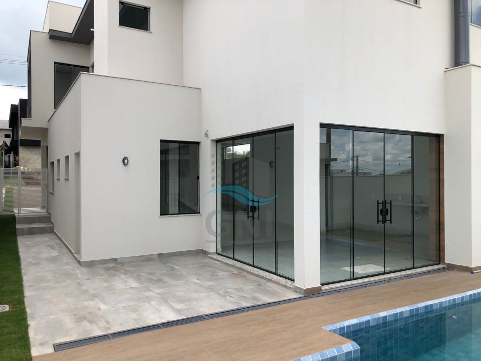 CASA A VENDA - CONDOMINIO PARQUE TAUA-TANGARA