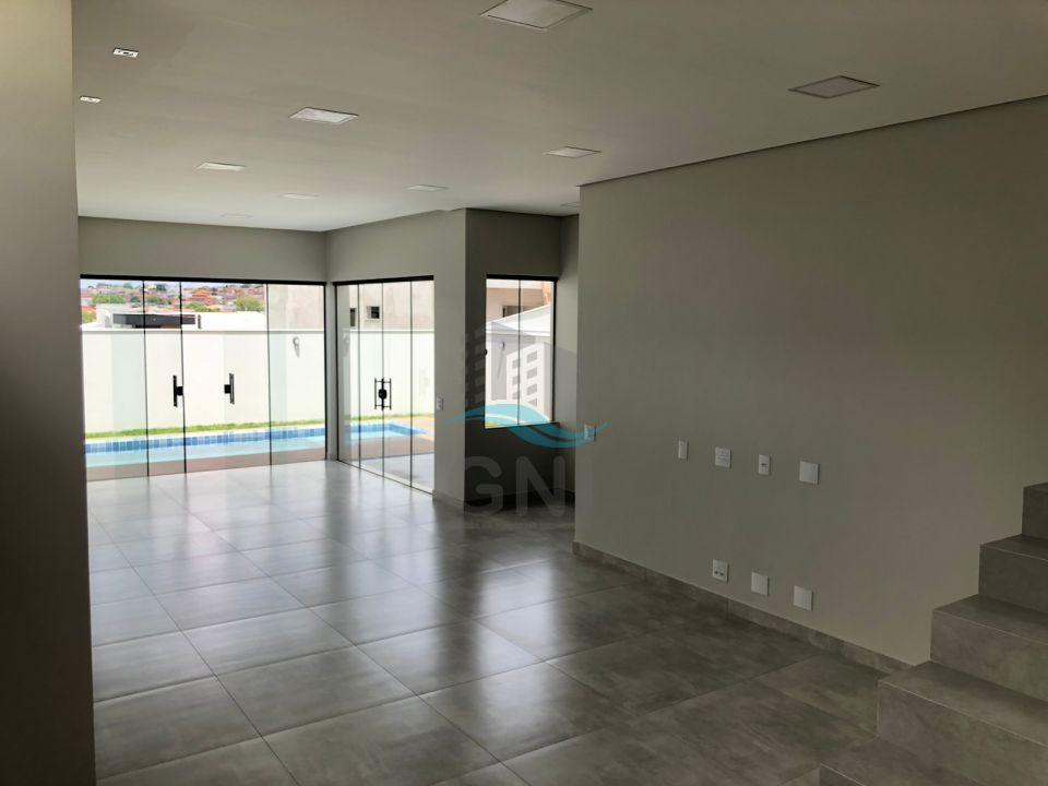 CASA A VENDA - CONDOMINIO PARQUE TAUA-TANGARA