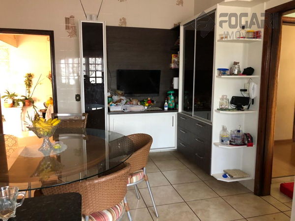 Casa - Sobrado padrão Champagnat