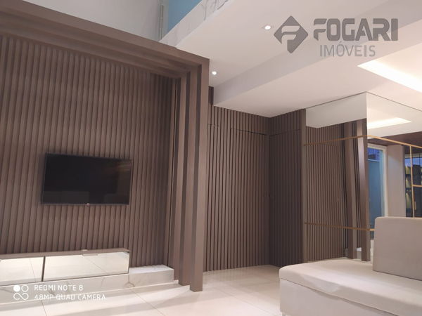 Casa - Sobrado padrão Gleba Simon Frazer