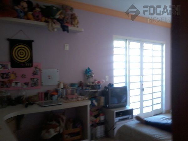 Casa - Sobrado padrão Santa Rosa