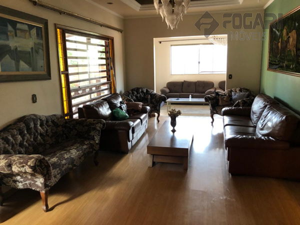 Casa - Sobrado padrão Champagnat