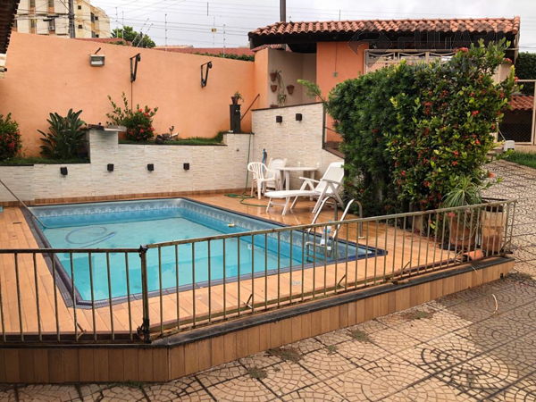 Casa - Sobrado padrão Champagnat