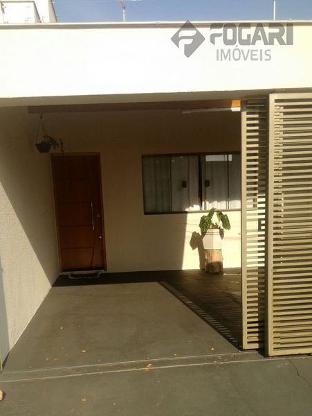 Casa - Geminada Jardim Prefeito Milton Menezes