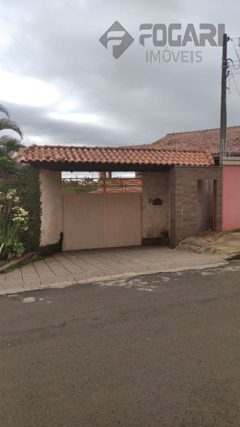 Casa - Sobrado padrão Champagnat