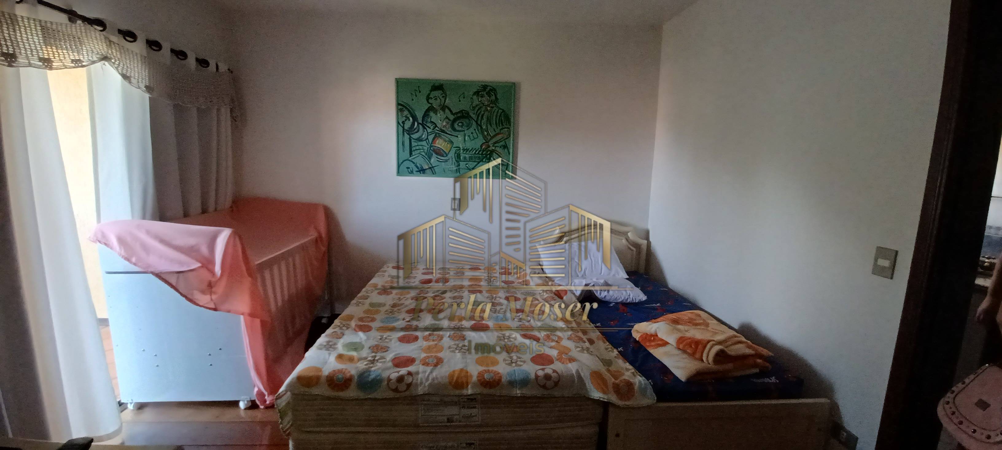 Casa à venda com 4 dormitórios no Jd. Tucanos