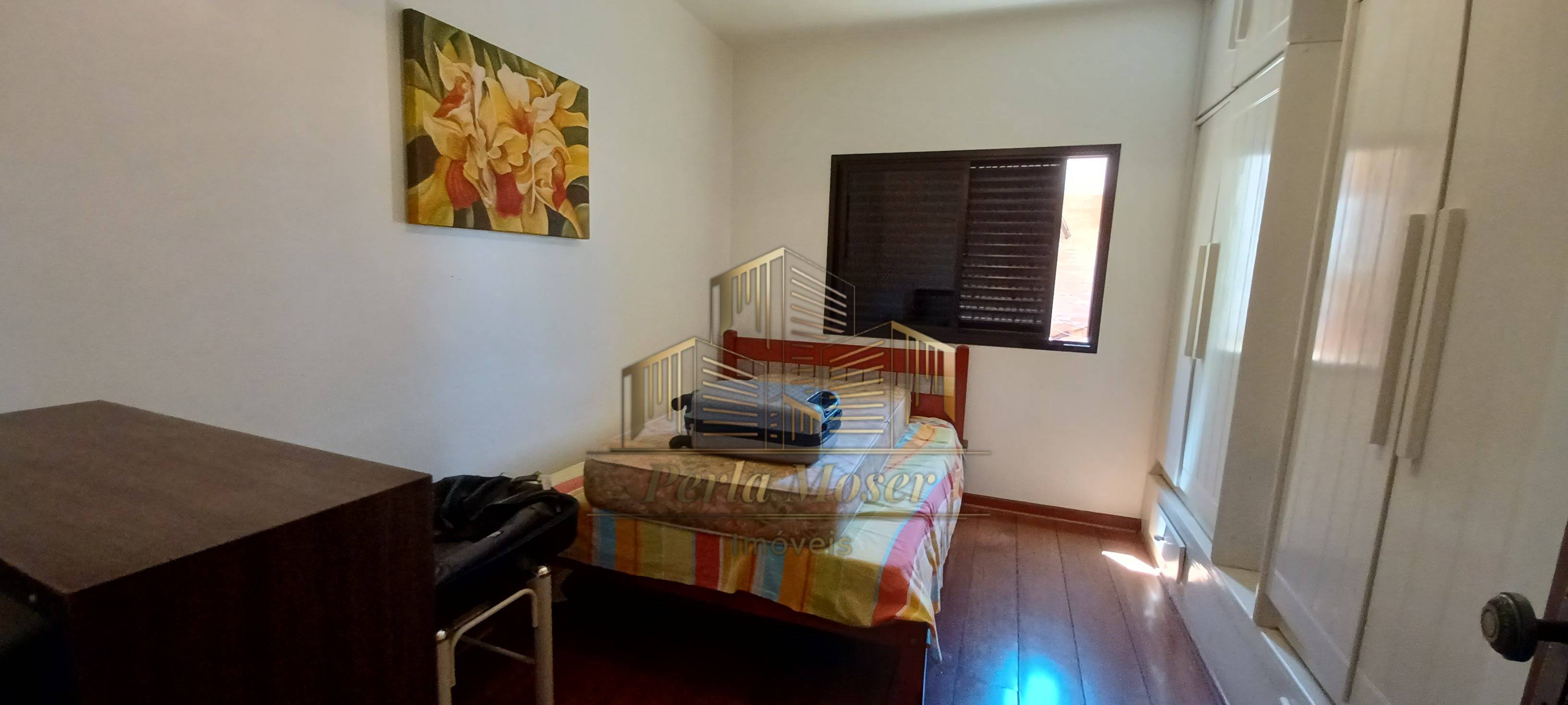 Casa à venda com 4 dormitórios no Jd. Tucanos