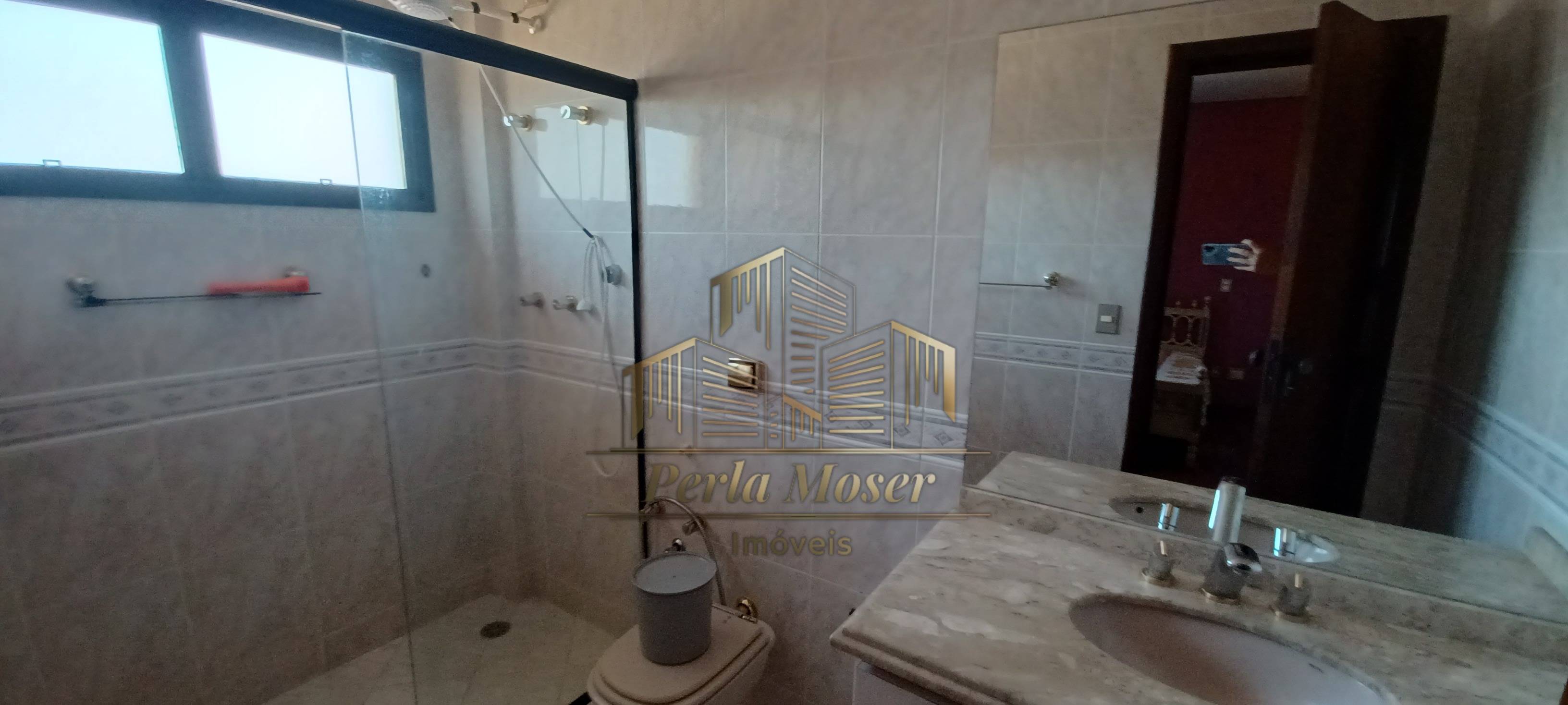 Casa à venda com 4 dormitórios no Jd. Tucanos
