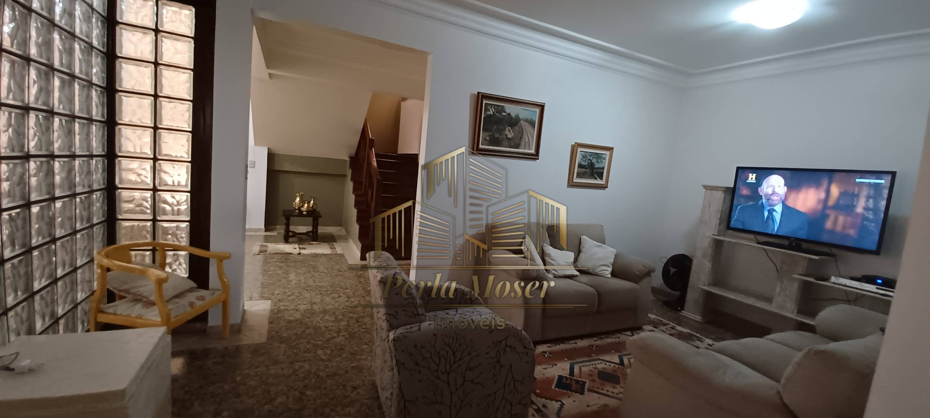 Casa à venda com 4 dormitórios no Jd. Tucanos