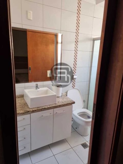 CASA TÉRREA COM MEZANINO NO CONDOMÍNIO RESIDENCIAL HAVANA