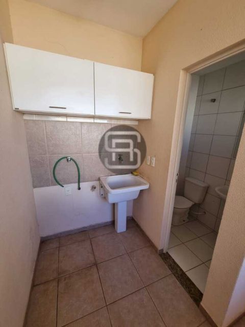 CASA TÉRREA COM MEZANINO NO CONDOMÍNIO RESIDENCIAL HAVANA