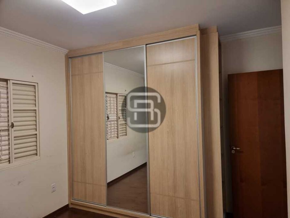 CASA TÉRREA COM MEZANINO NO CONDOMÍNIO RESIDENCIAL HAVANA